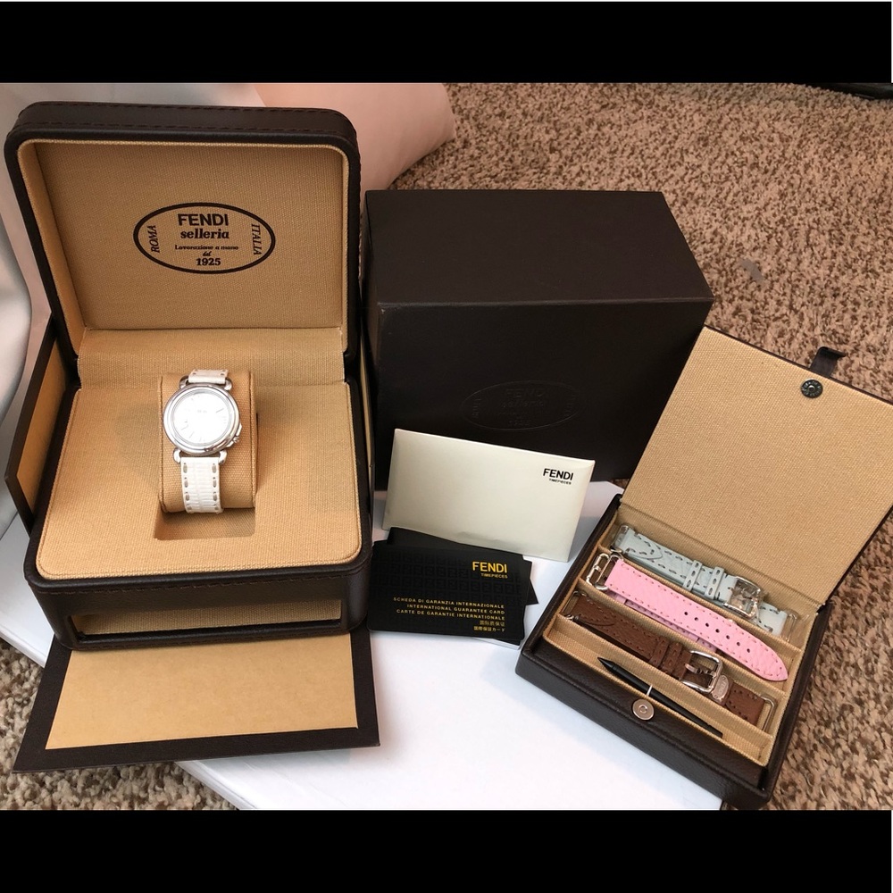 Fendi women’s Selleria leather watch 36mm